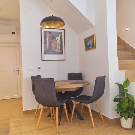 Marich Homestay دوبروفينك المظهر الخارجي الصورة