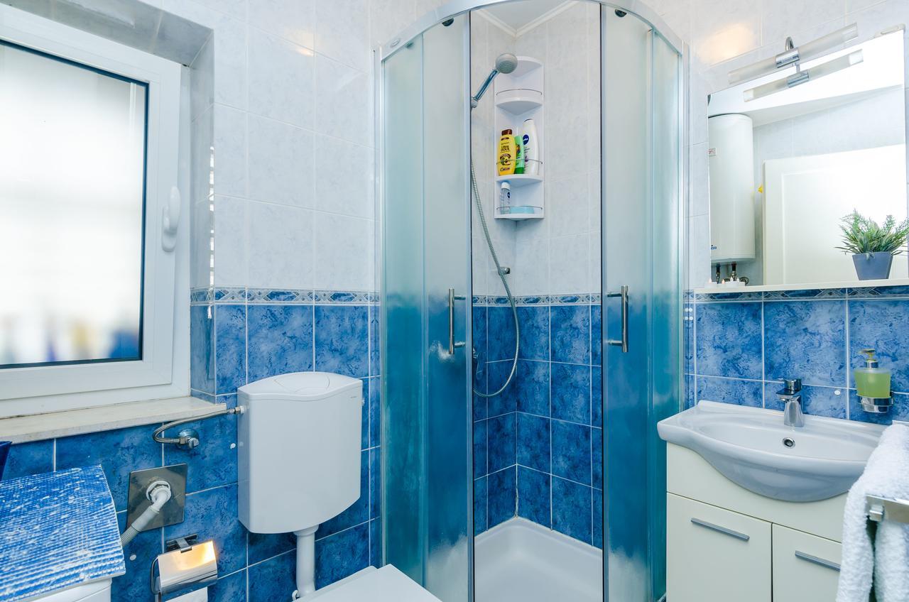 Marich Homestay دوبروفينك المظهر الخارجي الصورة