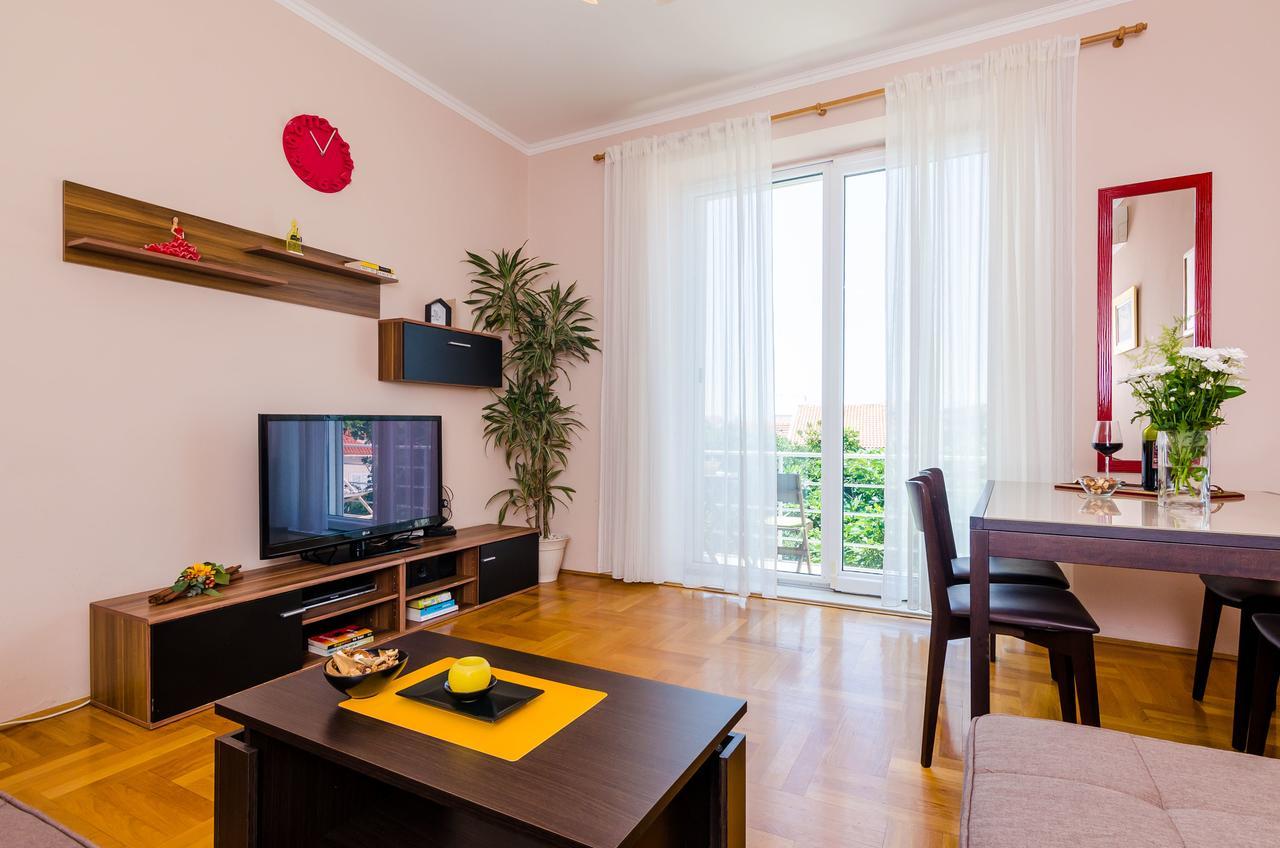 Marich Homestay دوبروفينك المظهر الخارجي الصورة