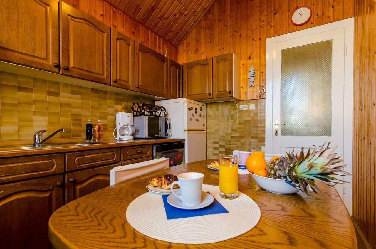 Marich Homestay دوبروفينك المظهر الخارجي الصورة